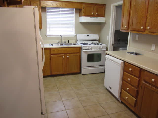 4029 N Nicklas Ave – photo 5