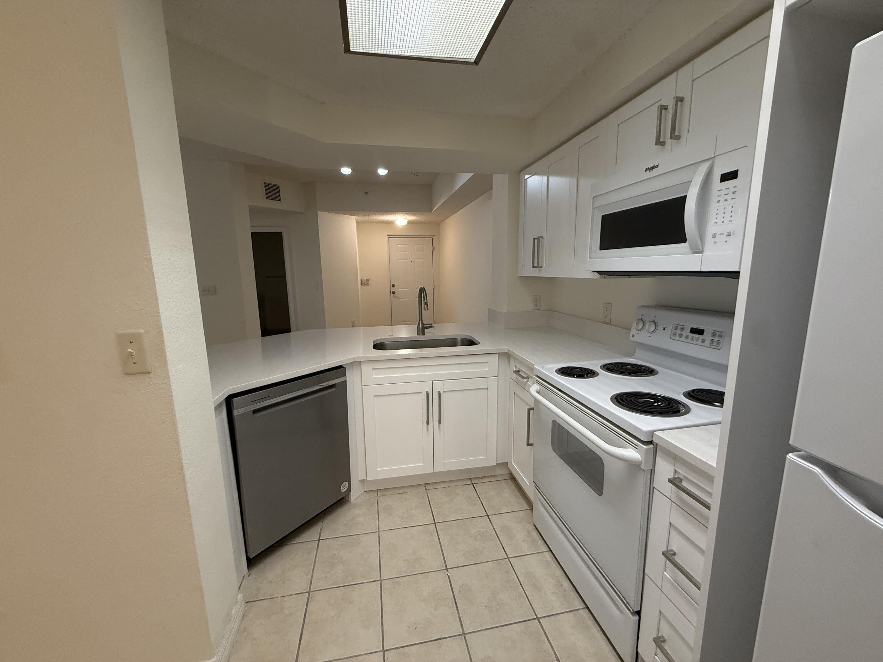 3020 Alcazar Place – photo 4