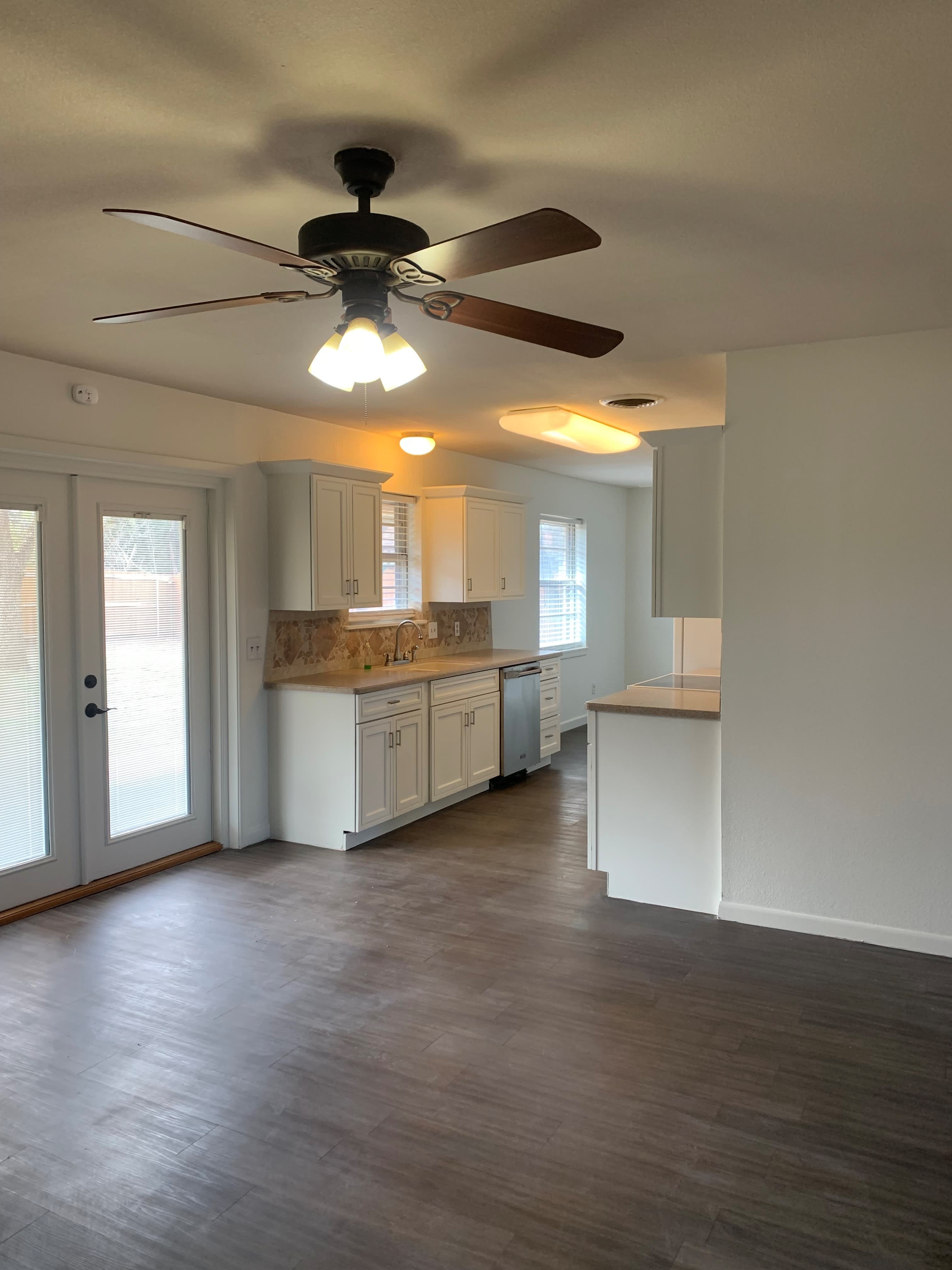 1526 Glenwood Dr – photo 4