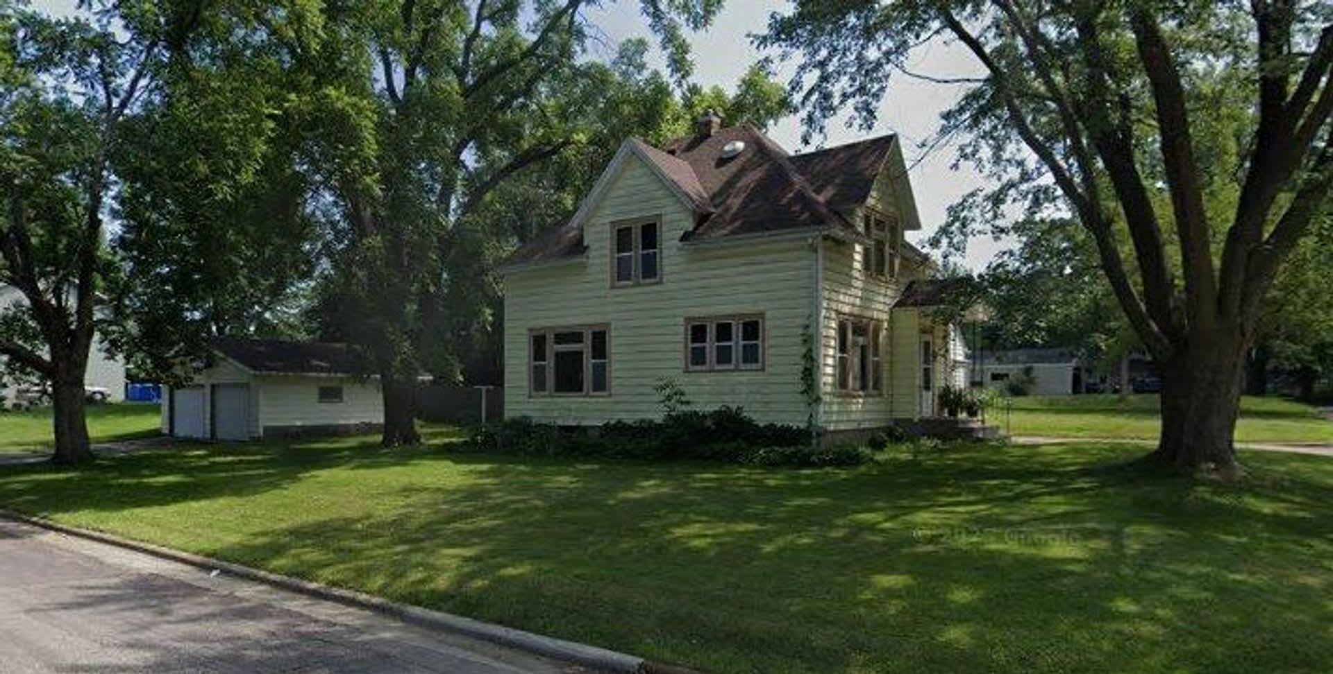 Charming 3 Bedroom 1 Bath Home in Owatonna – photo 1