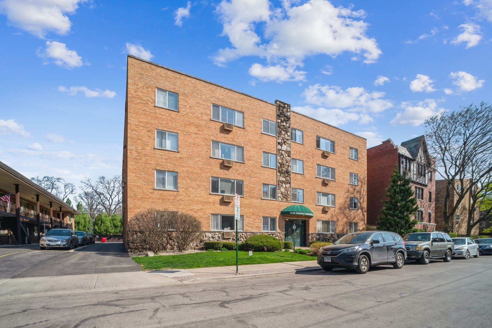 930 ONTARIO Street – photo 1