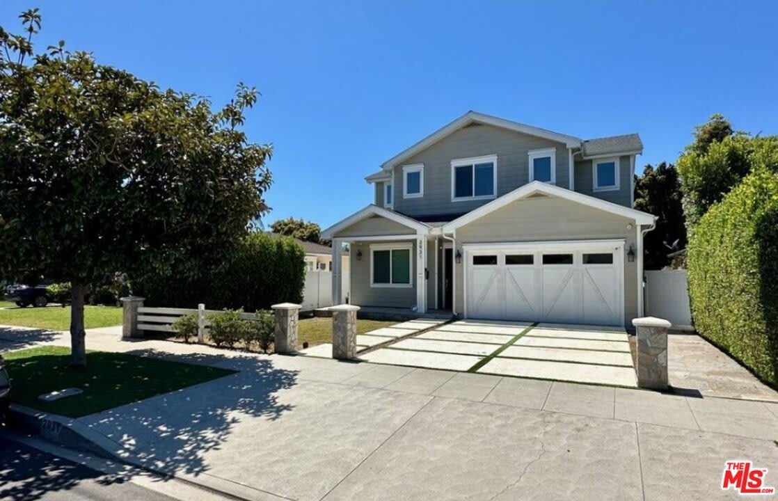 2931 Military Ave – photo 1