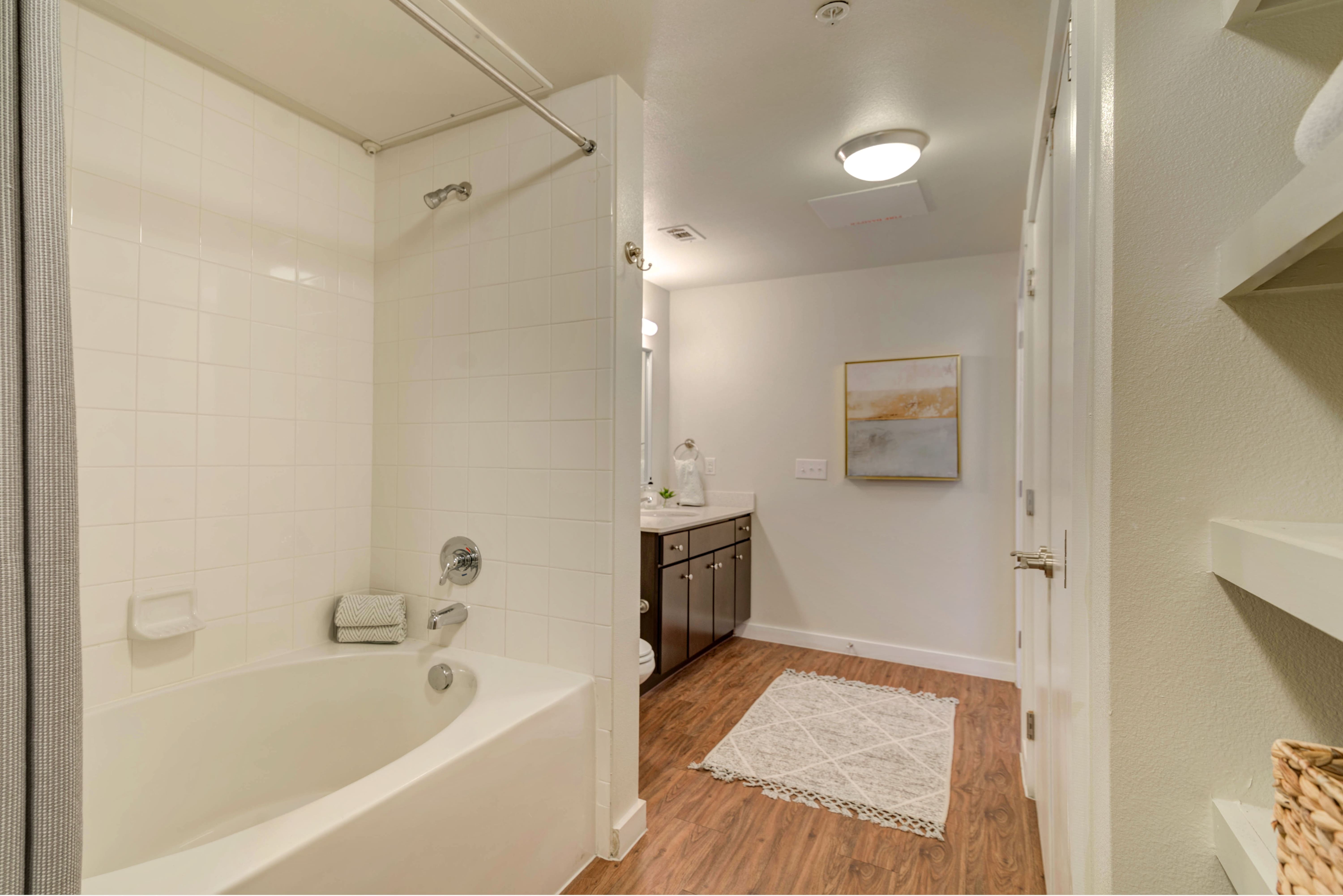 Burnet Flats – photo 5