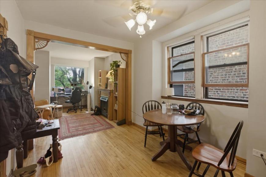 1931 West Evergreen Ave. – photo 3
