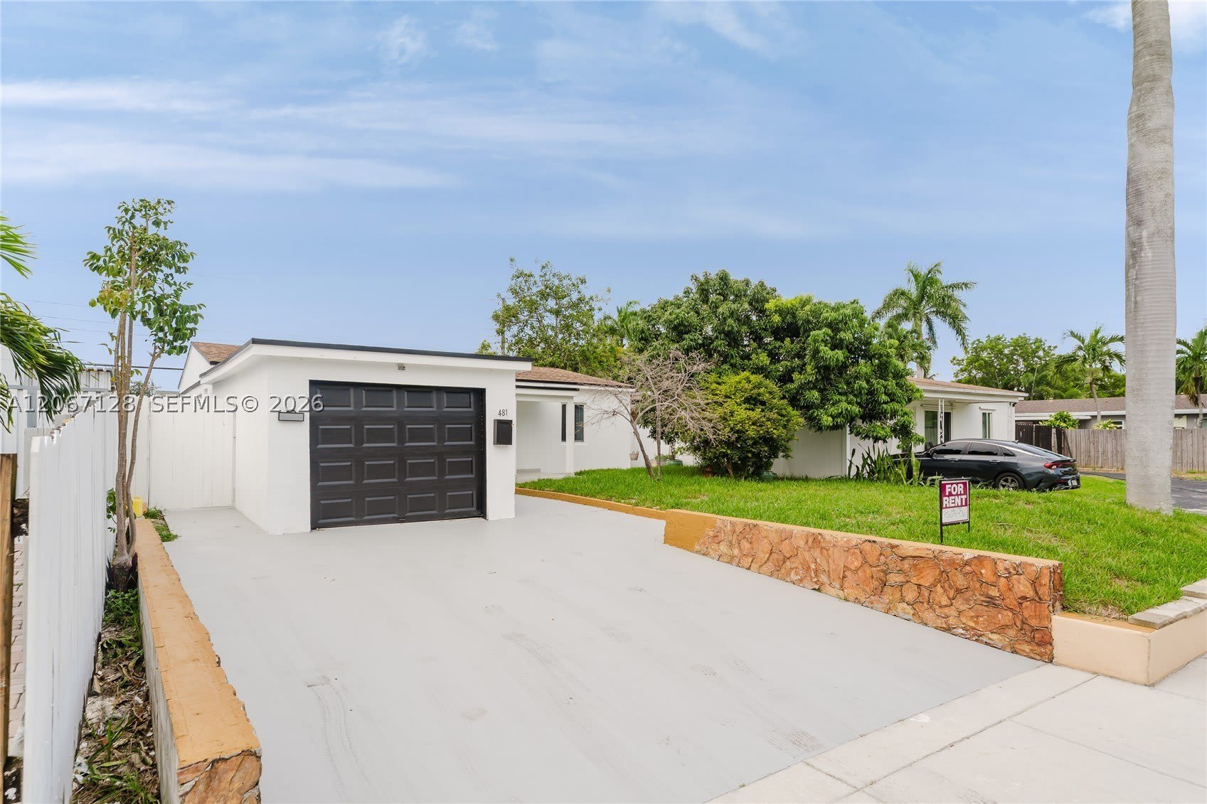 481 NE 51st St – photo 3