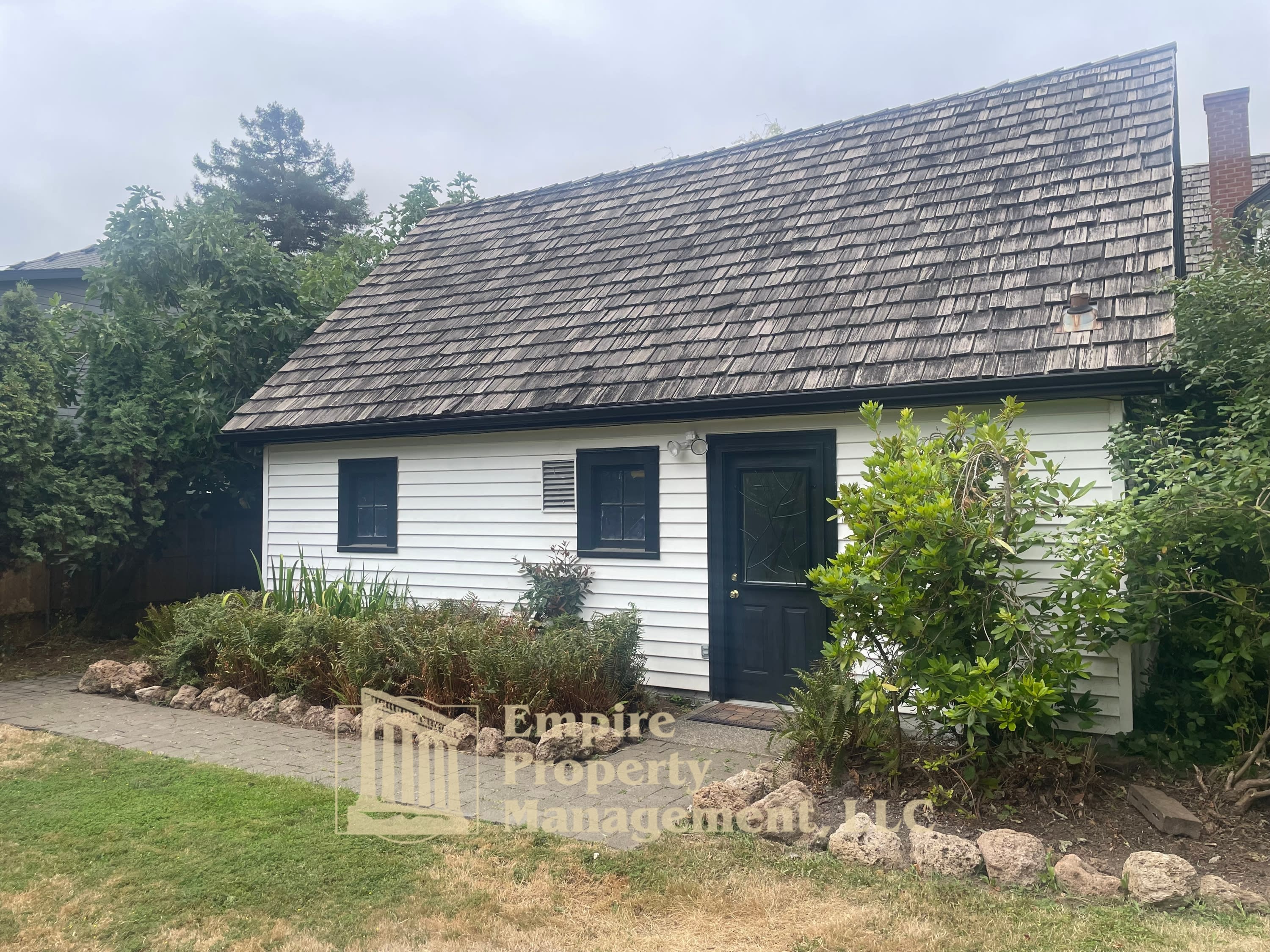 695 Walnut Avenue – photo 2
