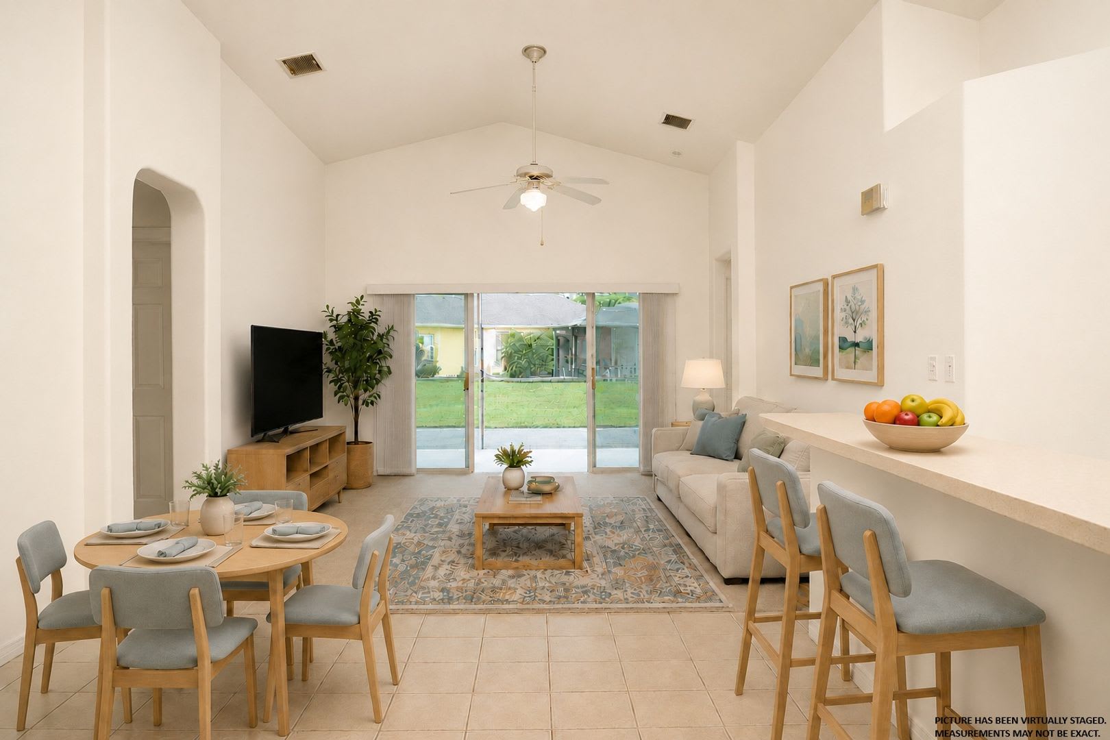 4 Bedroom Pool Home Available Now! – photo 2