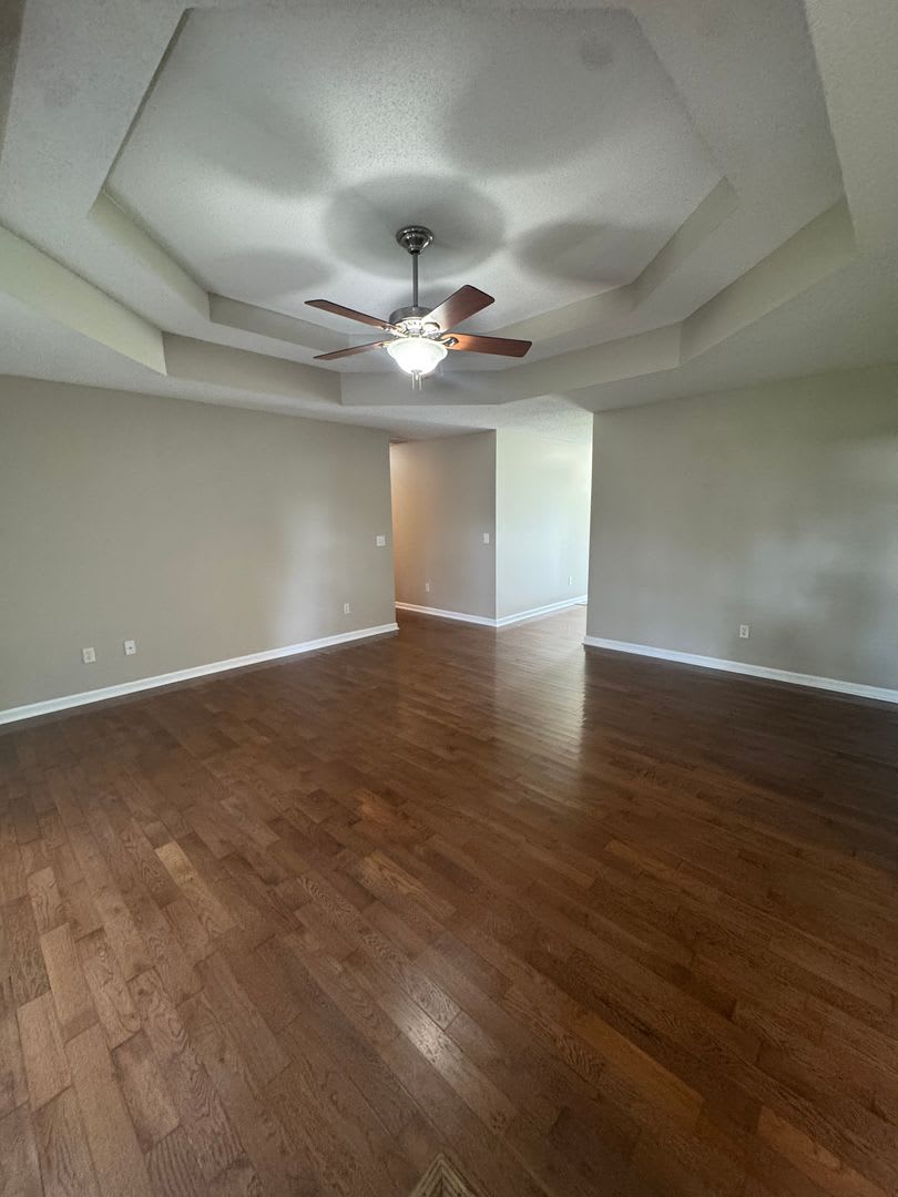 3 Bedroom Home Strafford, Missouri – photo 4