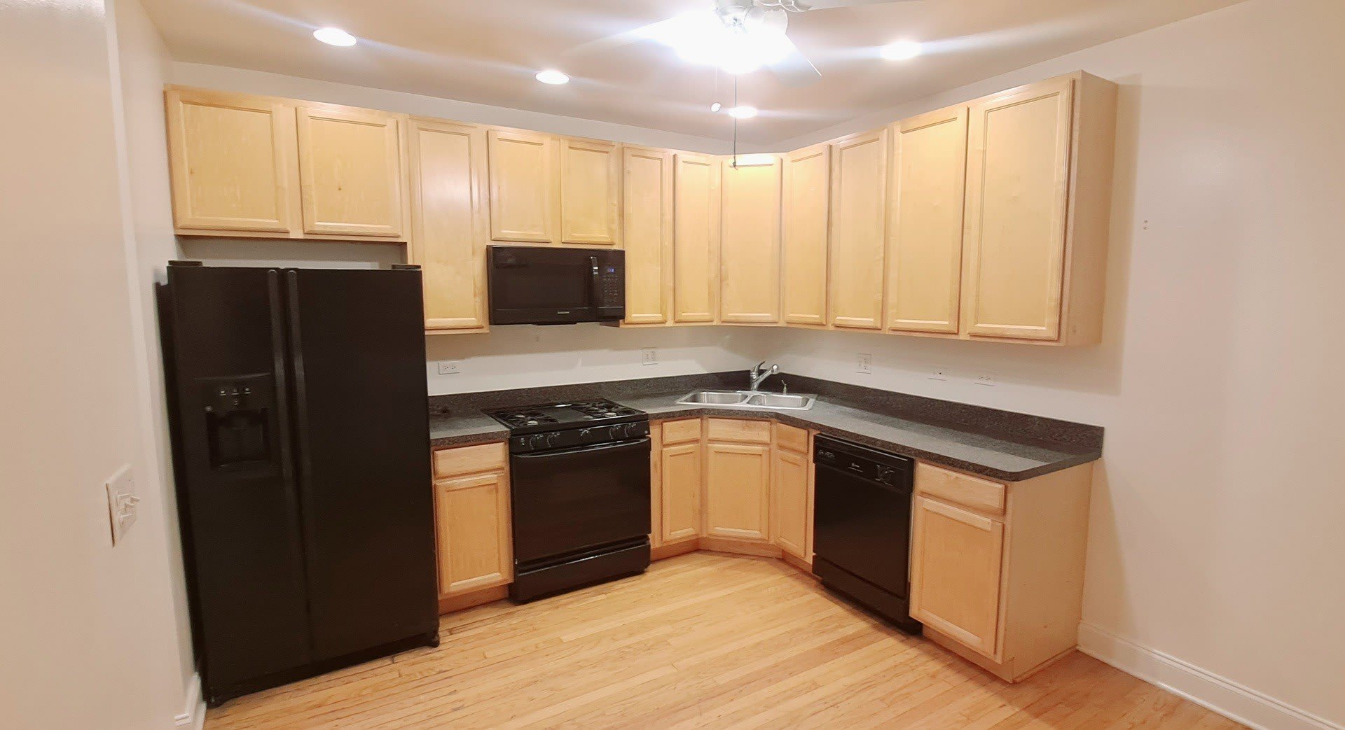 6452 N Bell Avenue – photo 4
