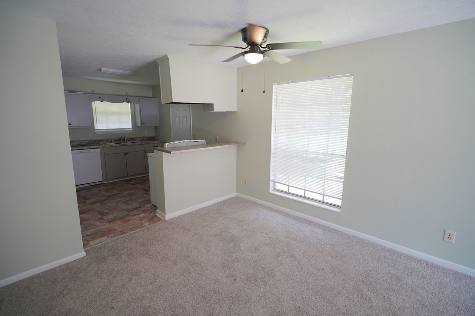 3/2 Townhome off Hartsfield Rd. – photo 5