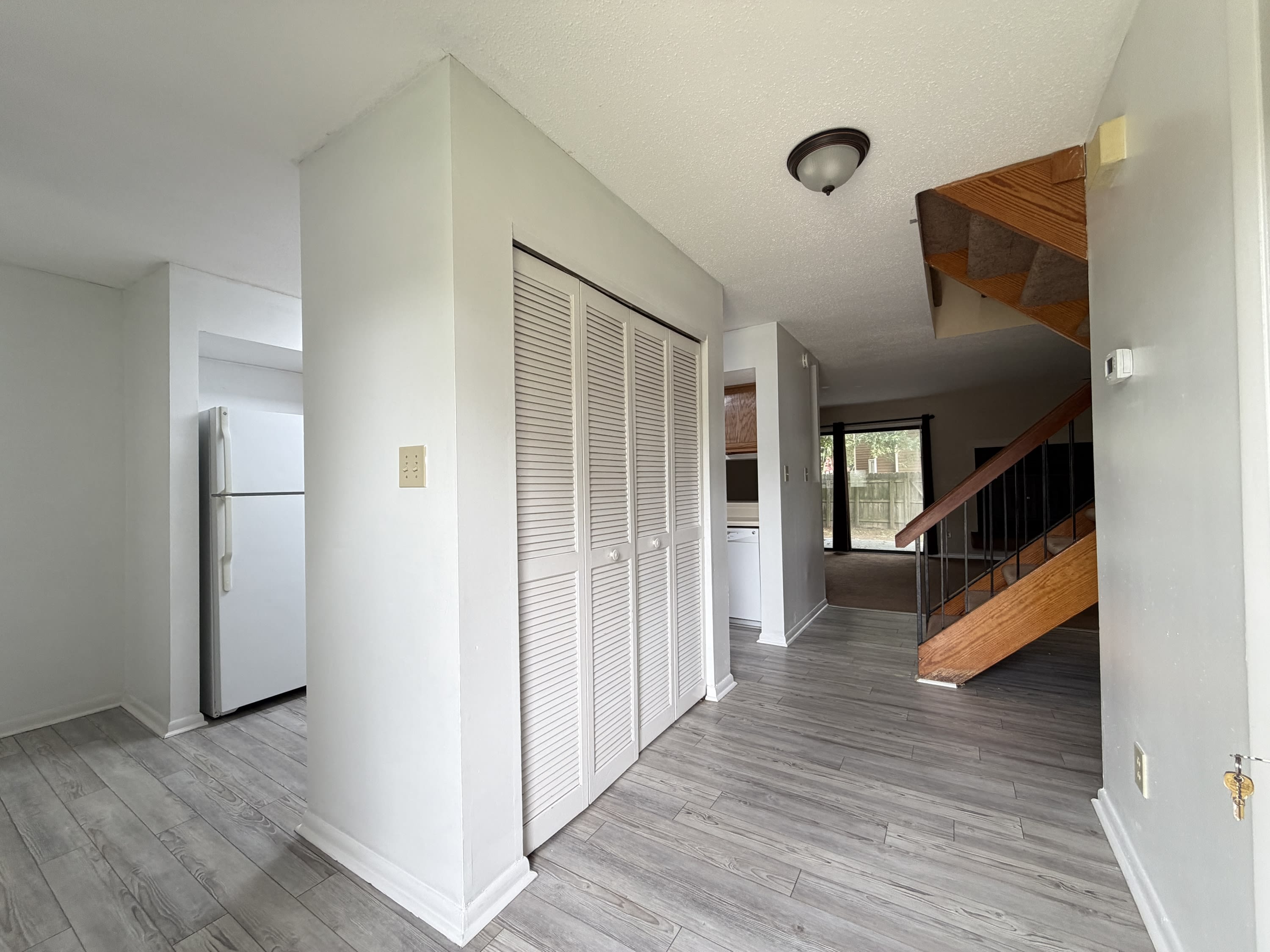 4396 Silverleaf Drive 1 – photo 3
