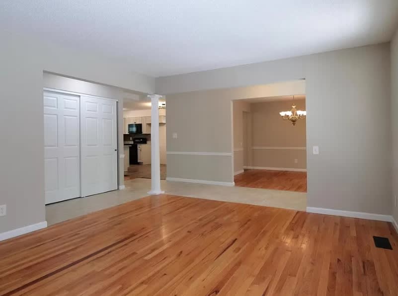 1411 Old Farm Dr – photo 5