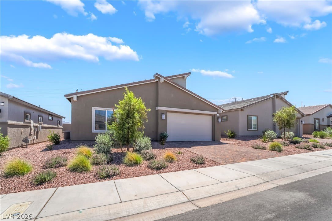 292 Whitney Crest Street – photo 2