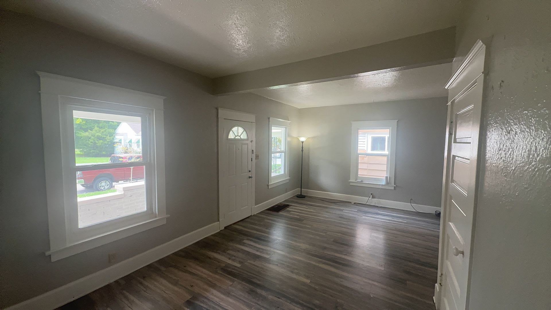 Charming 3 Bedroom Home In Peaceful West Toledo – photo 4
