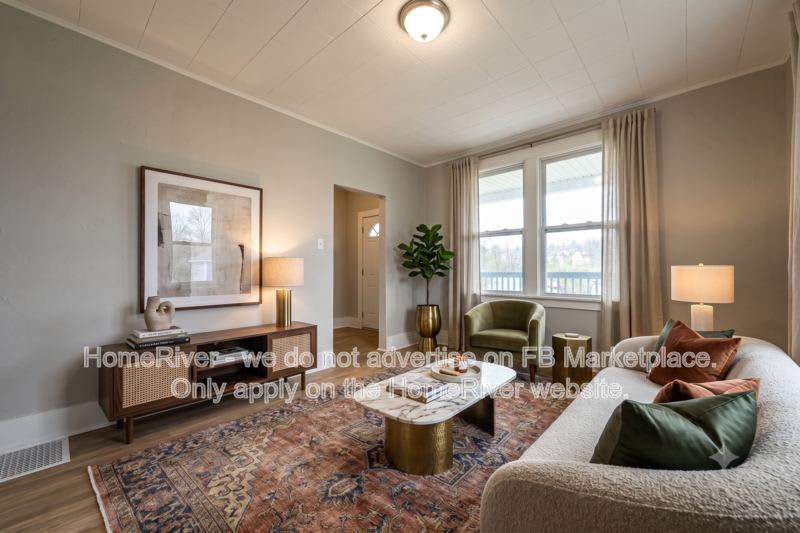 1170 Ridge Ave – photo 2
