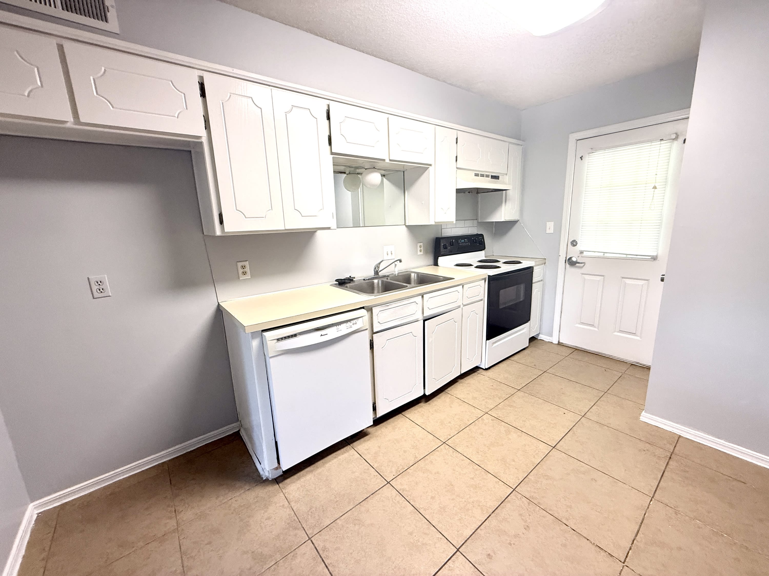 2206 Shenandoah Drive – photo 4