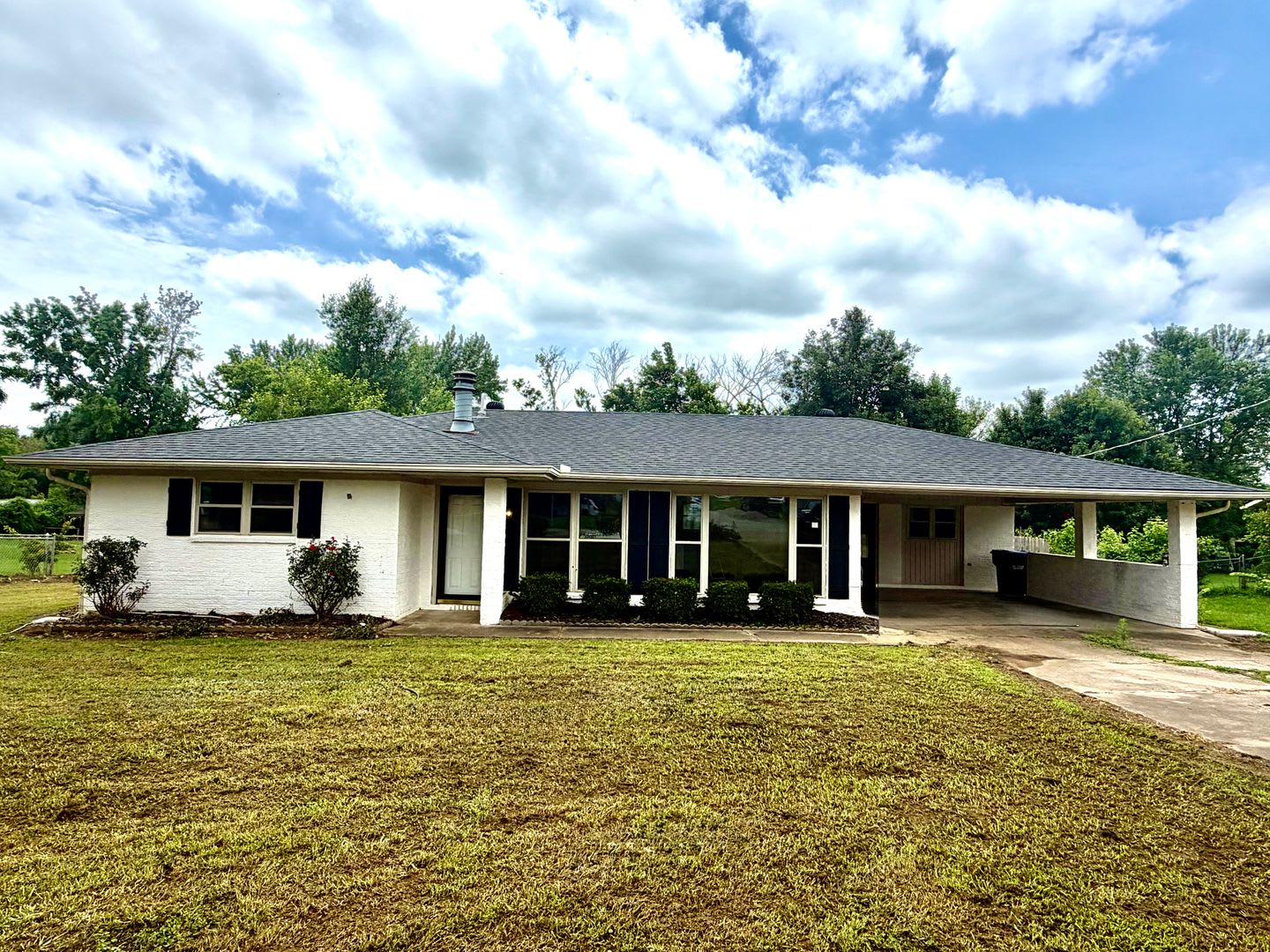 829 Maple Shade – photo 1