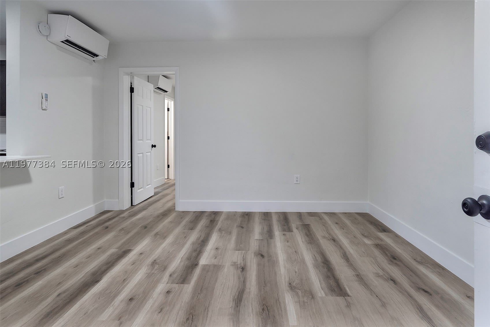 4037 SW 65th Ave – photo 2