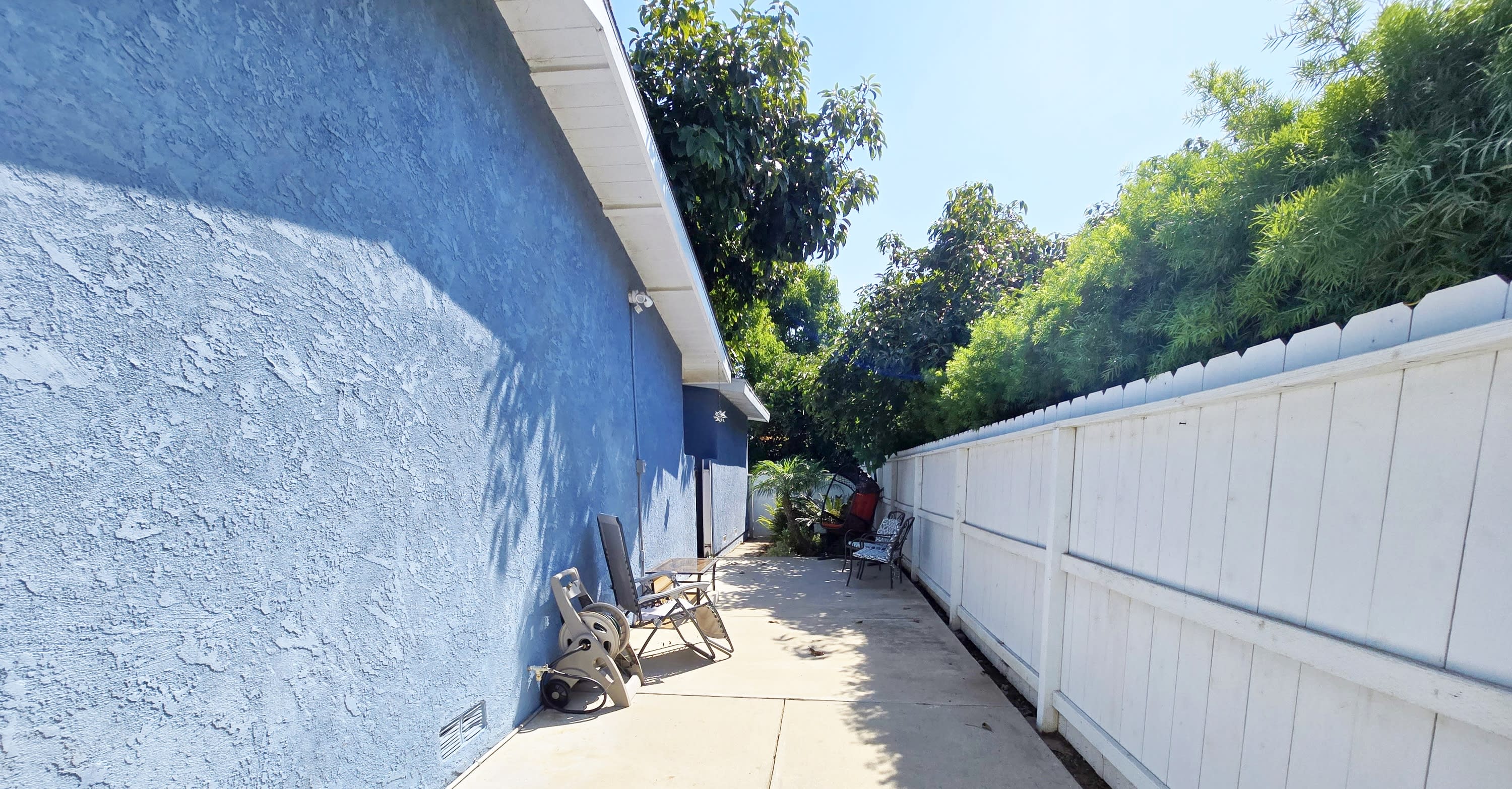 819 Hymettus Avenue – photo 4