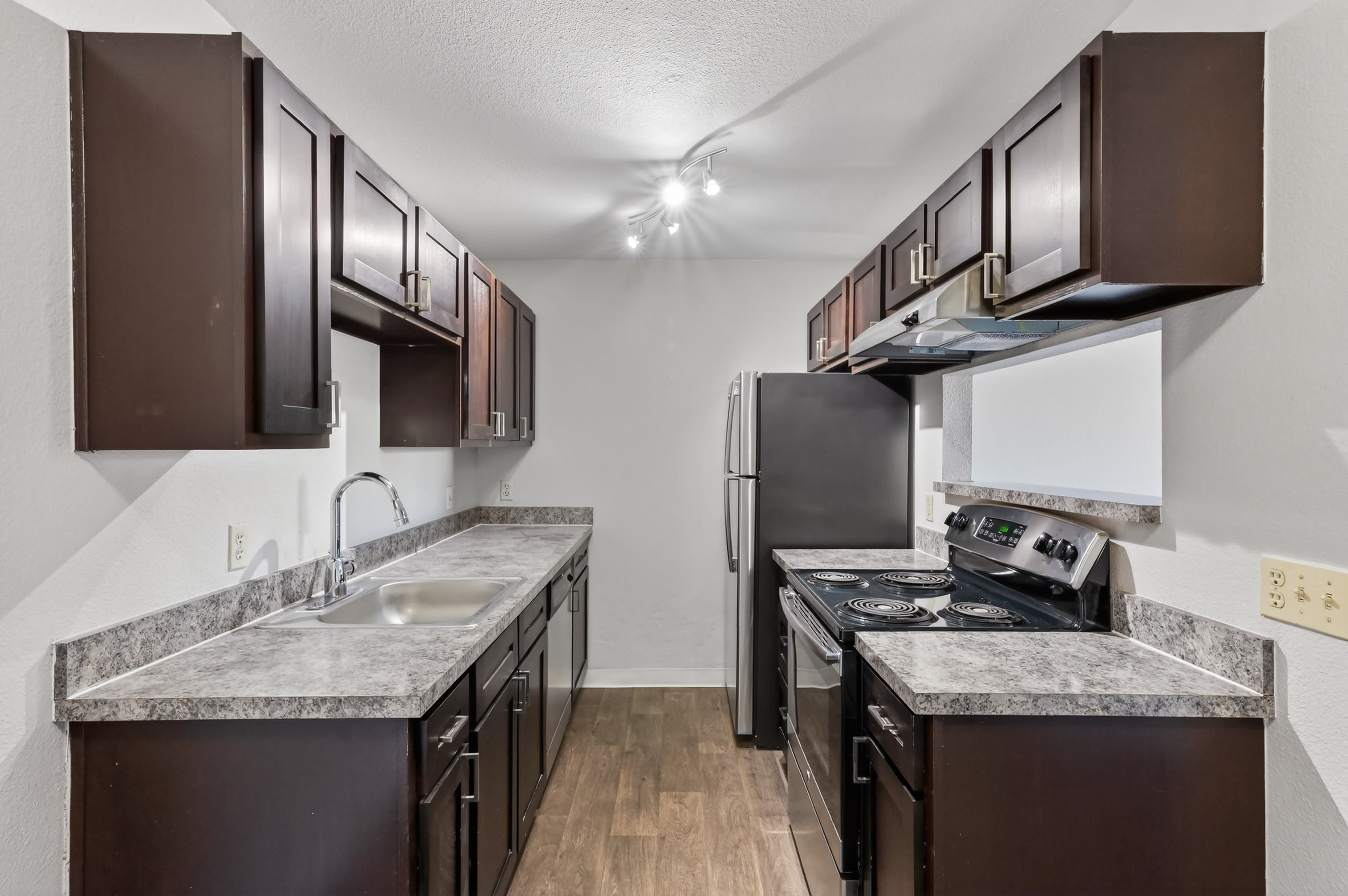 Verona Apartment Homes – photo 2