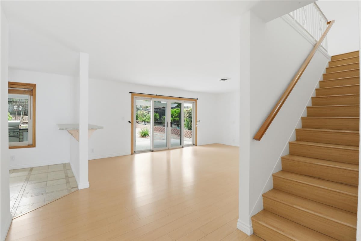 577 Houston Drive – photo 5