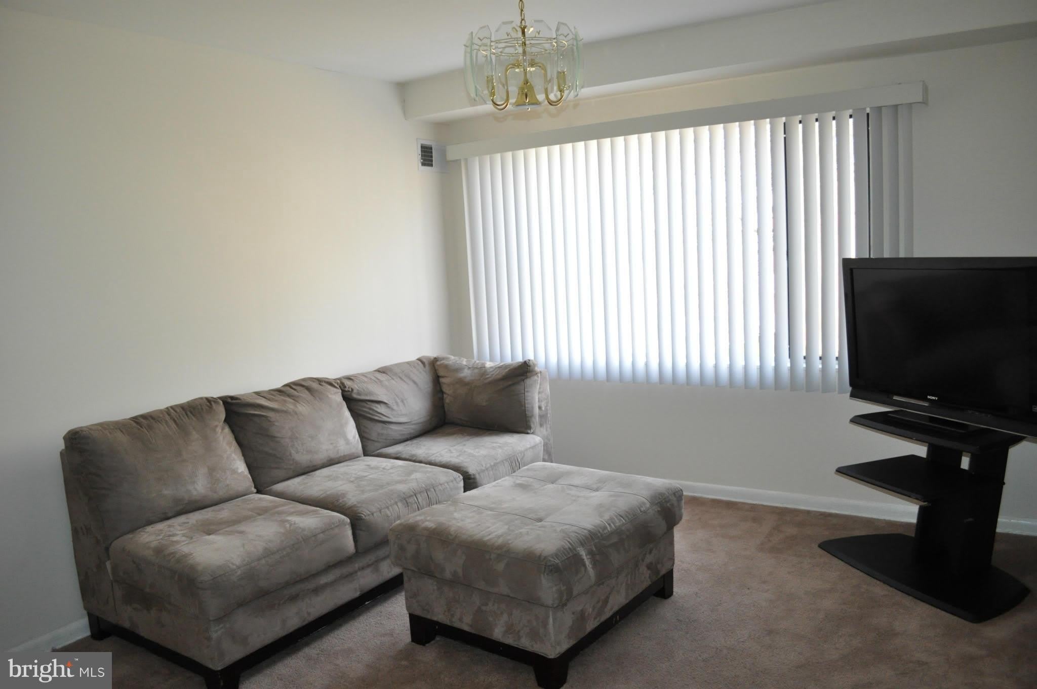 301 ANACOSTIA Road SE – photo 2