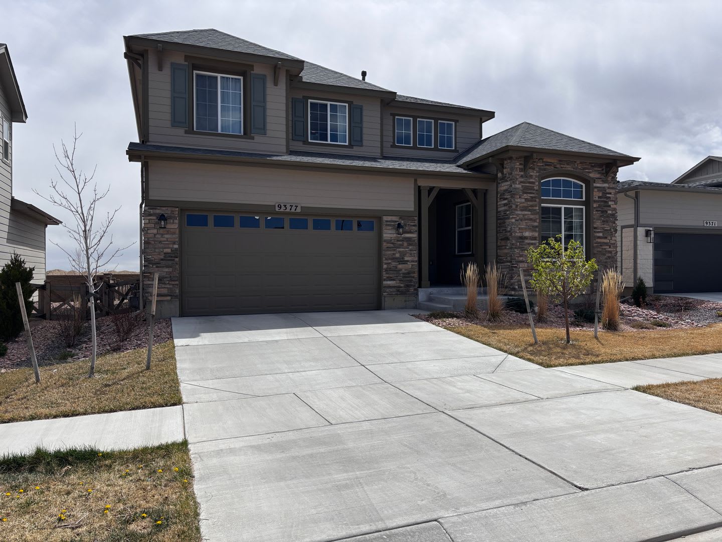 Beautiful Banning Lewis Ranch 5 Bed, 4 Bath Home, 3 Car garage, Great Views and Amenities – photo 1