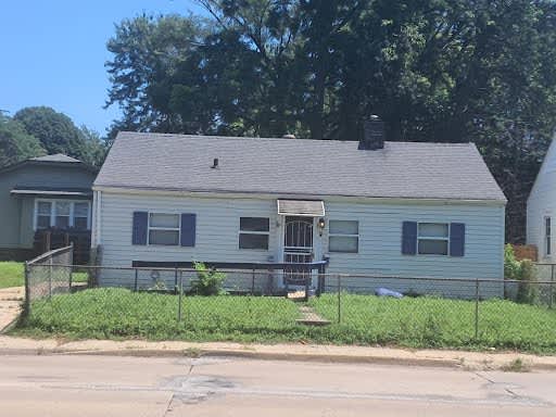 1750 N Jasper St – photo 2