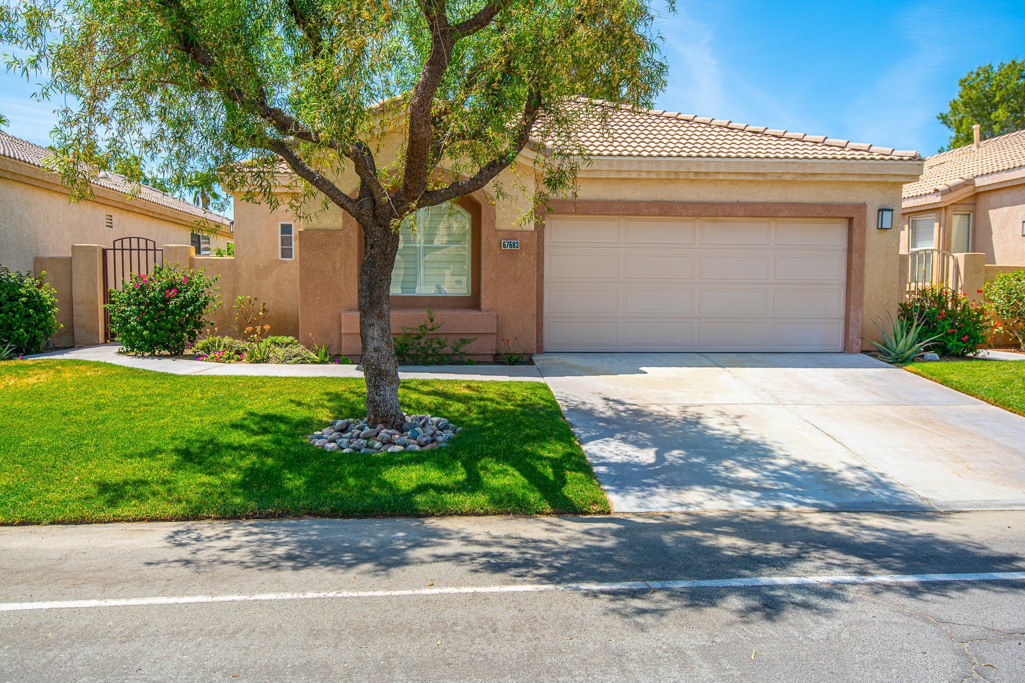67683 S Laguna Drive – photo 2