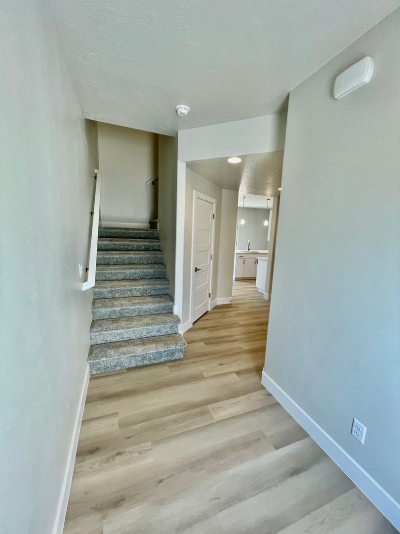 BRAND NEW 3 Bedroom Townhome in Washington Fields – photo 4
