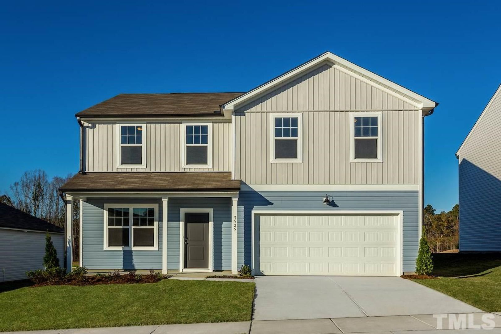 Room in 4 Bedroom Home at Sugarplum Rd – photo 2