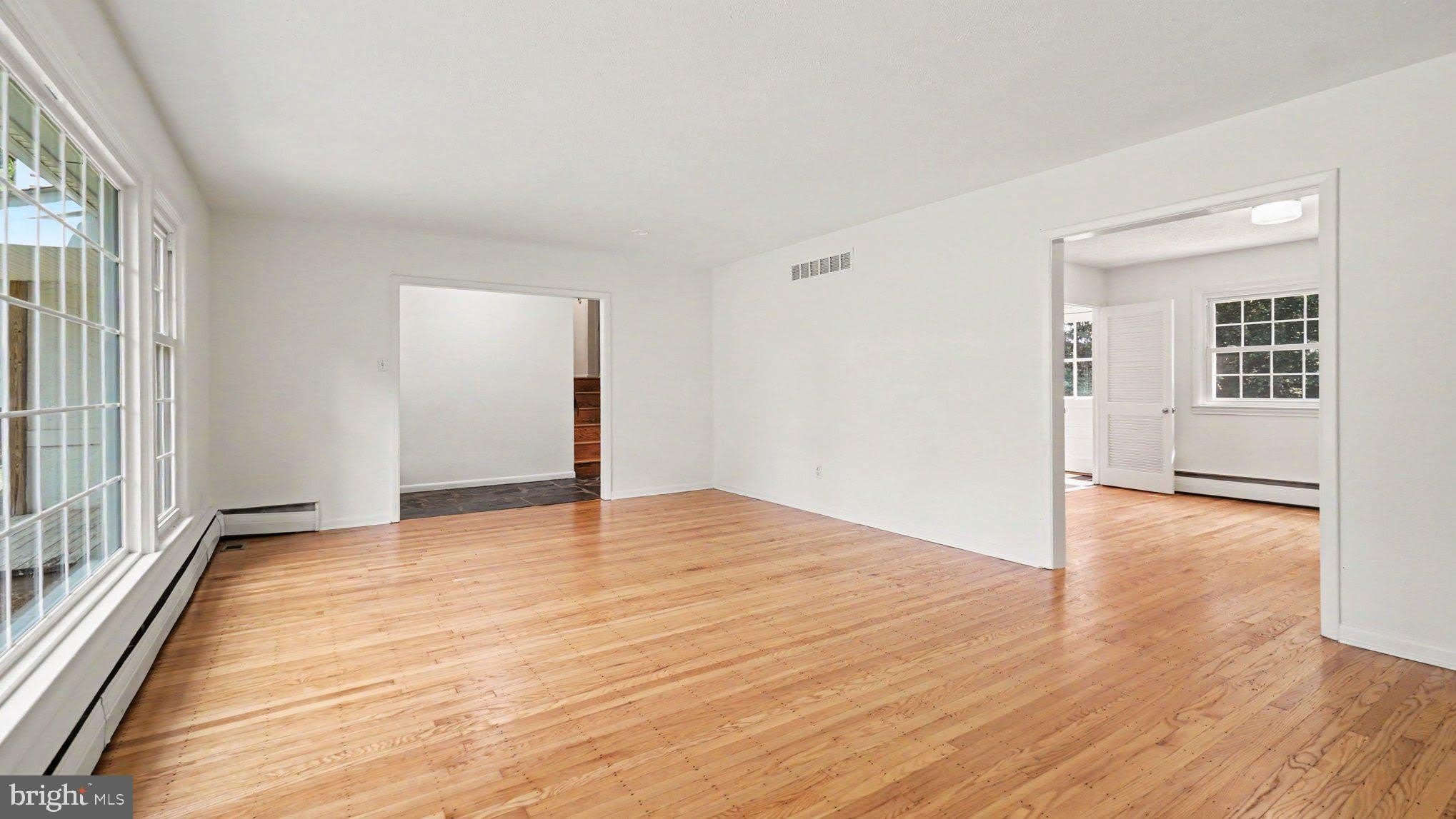 31 BEACON HILL Court – photo 2