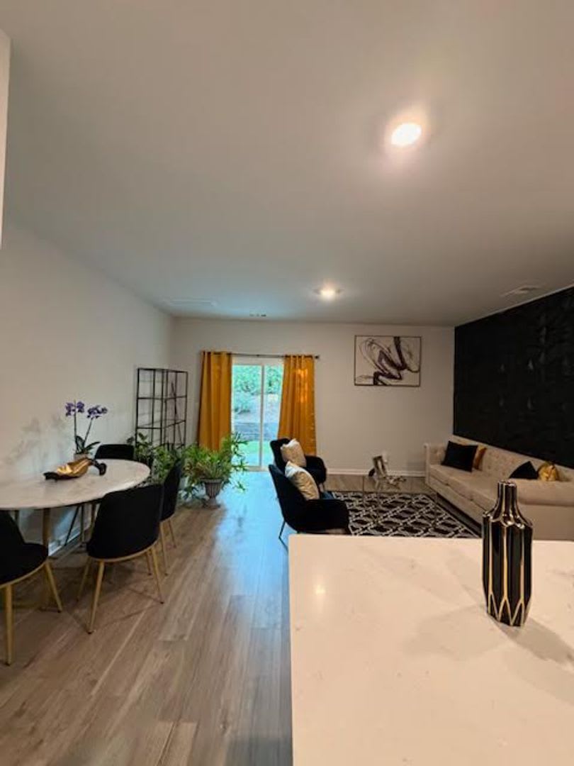 For Lease Townhome Nestled On A Quiet Dead End Road Perfect For Those Seeking Privacy And Peaceful Surroundings – photo 2