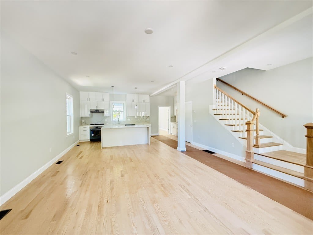 4 Baldwin St – photo 3