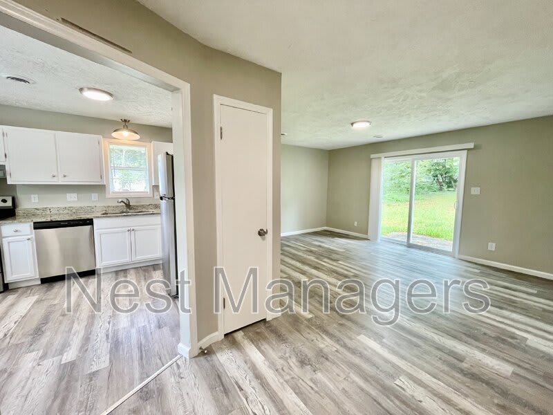 6405 Lorell Court – photo 2