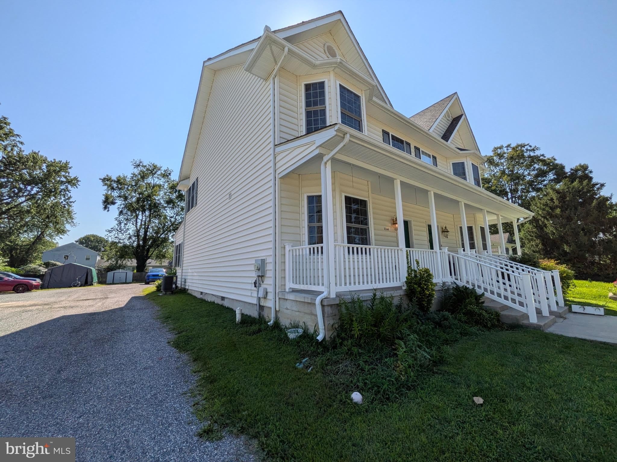 310 DEL RHODES Avenue – photo 2