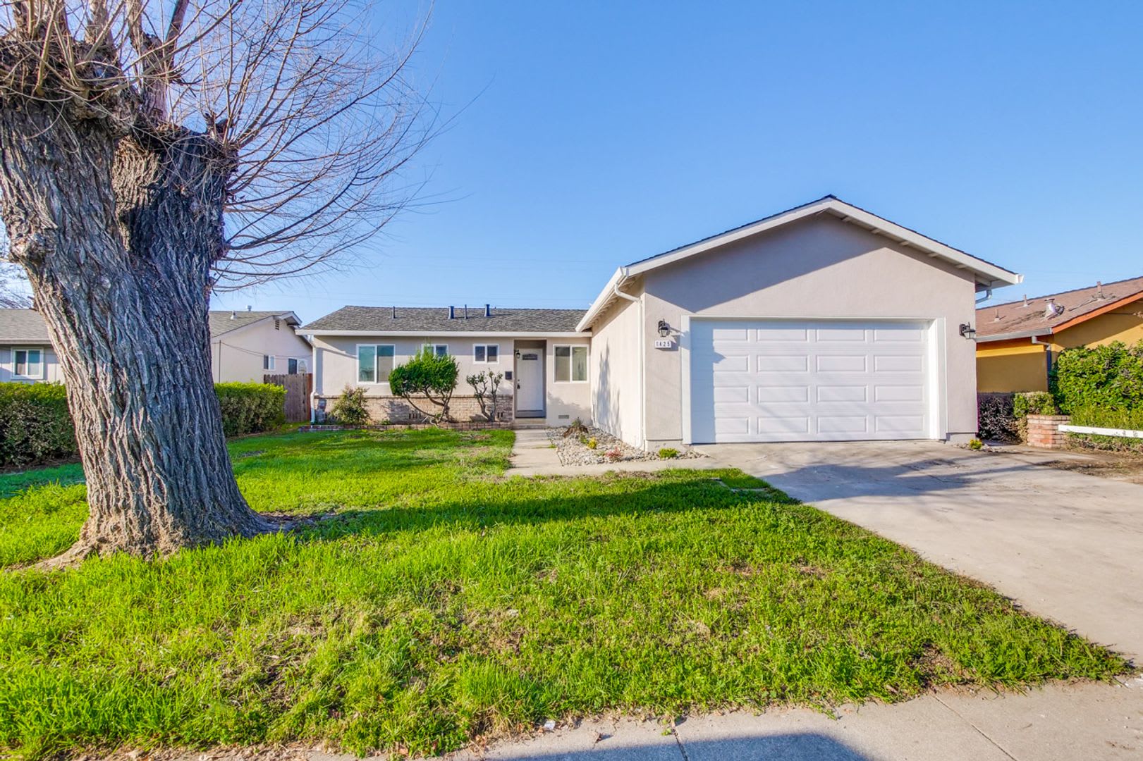 Like New Home. Available Soon! – photo 4