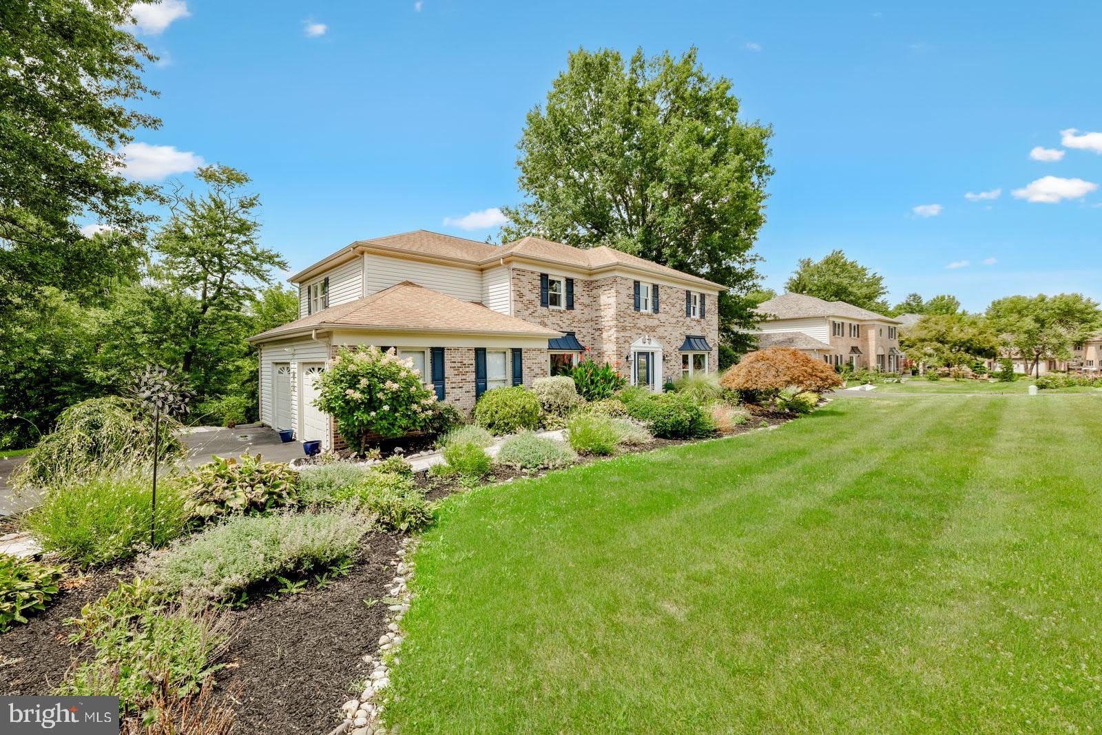 2023 COUNTRY CLUB Drive – photo 2