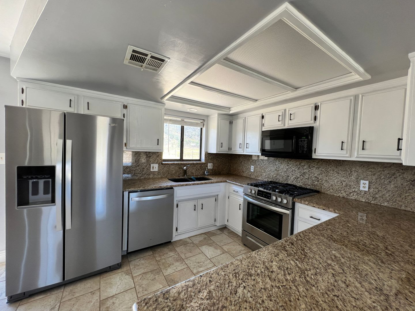 Beautiful Home 3BR/2Bath on Bear Valley Springs Valley Floor – photo 5