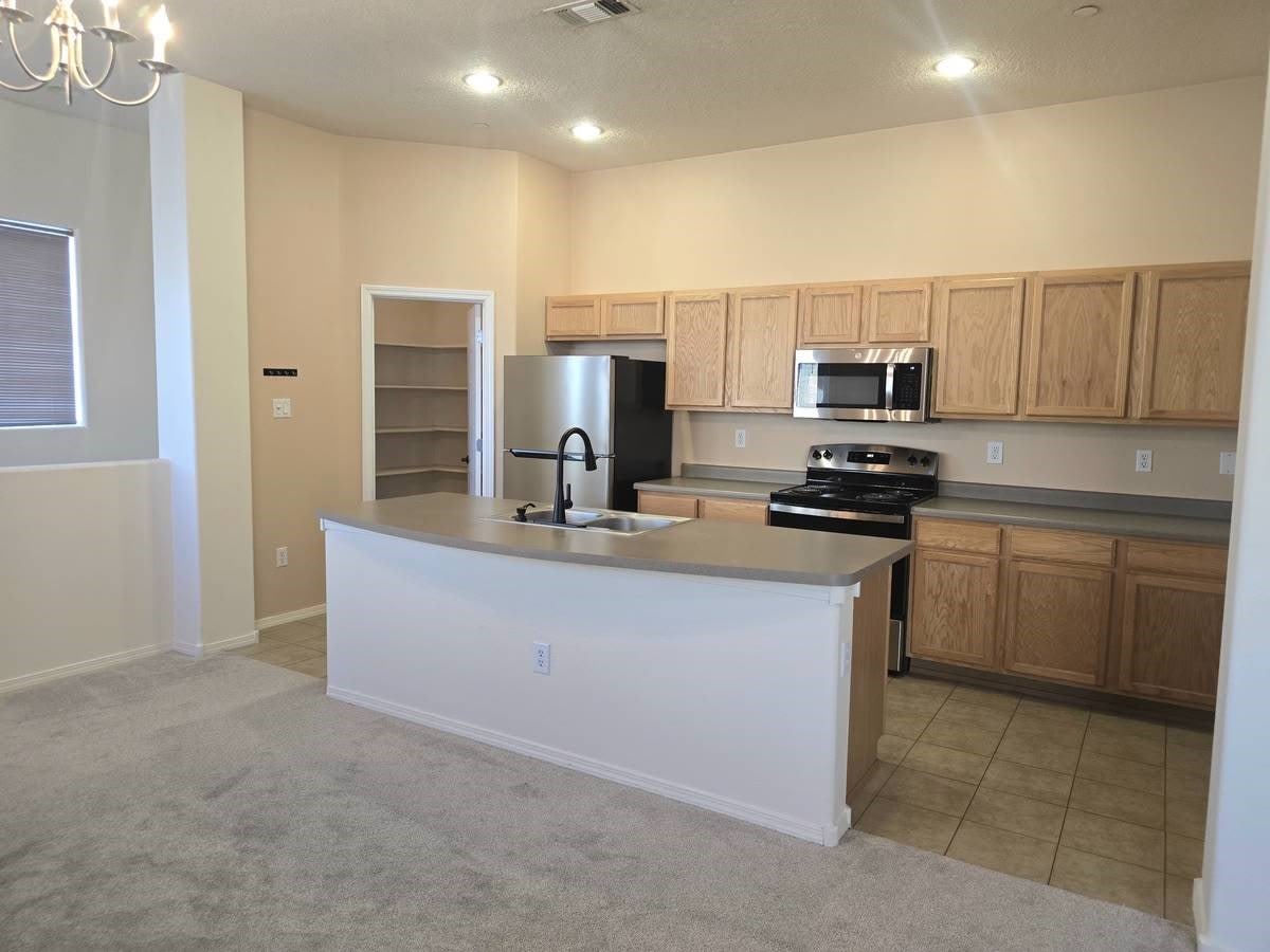 4524 Santa Elena – photo 5