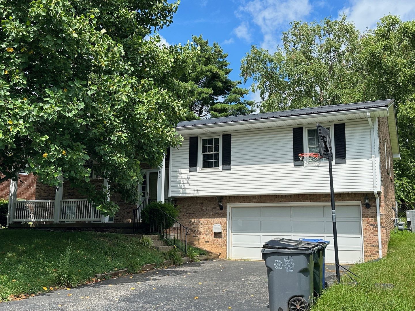 COMING SOON! Beautiful House in Tates Creek! 3 BR, 2.5 Baths, Finished Basement & Garage – photo 1