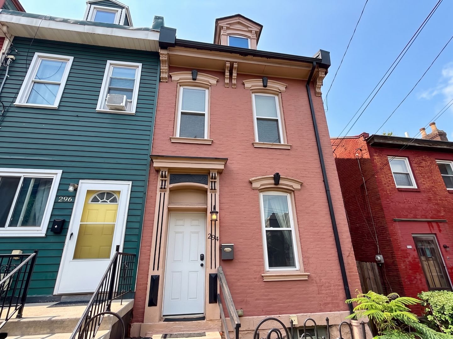Modern Rental – photo 1