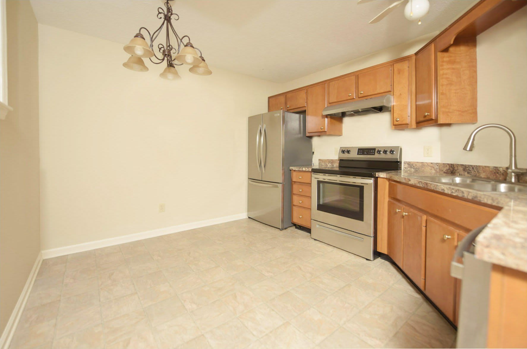73 Forest Hill Drive – photo 4