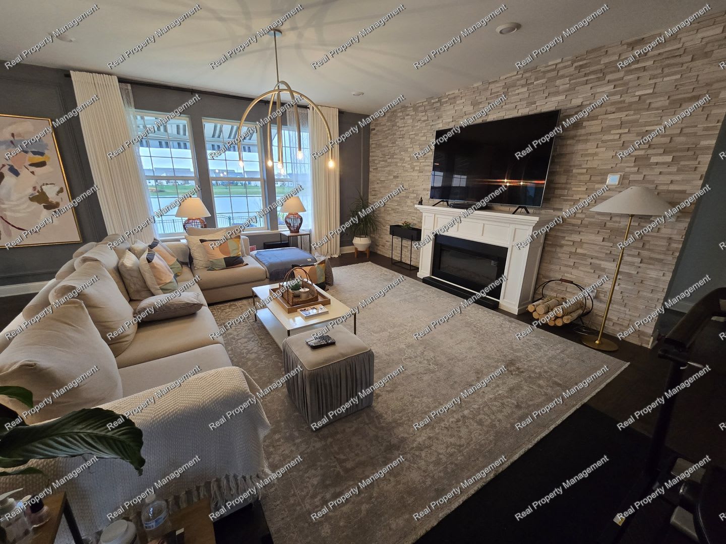 Beautiful Cedar Lake Four Bedroom – photo 5