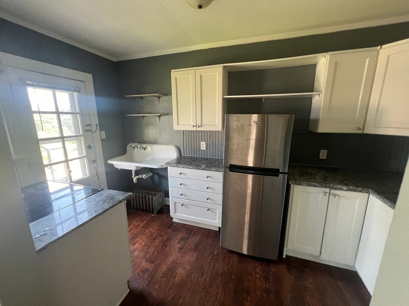 147 South 8th Avenue – photo 2