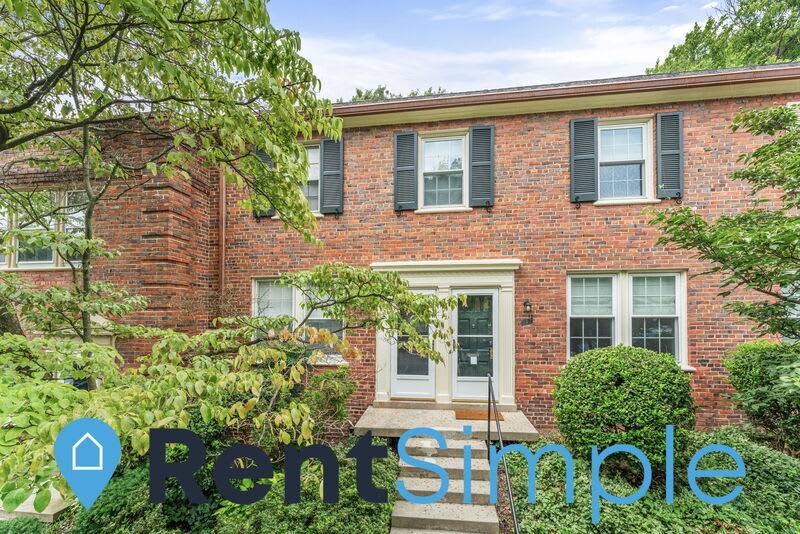 1300 S Barton St – photo 4