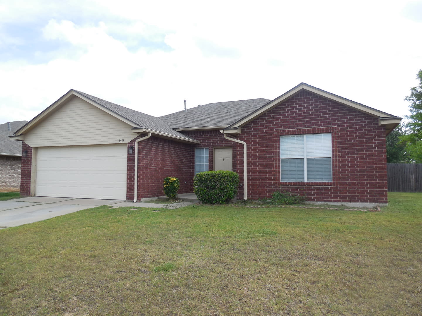 Gorgeous Three Bedroom Home in Southlake Addition – photo 4