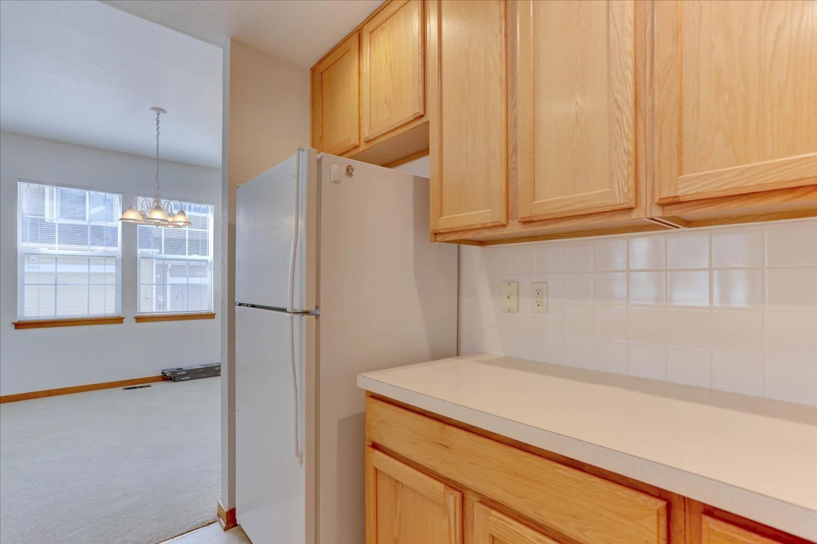 South-Facing End-Unit Ranch Townhome for Rent – Indian Peaks – photo 5