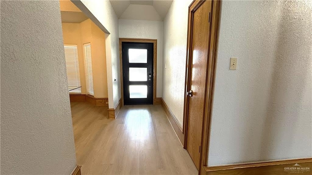 2409 Swallow Avenue – photo 4