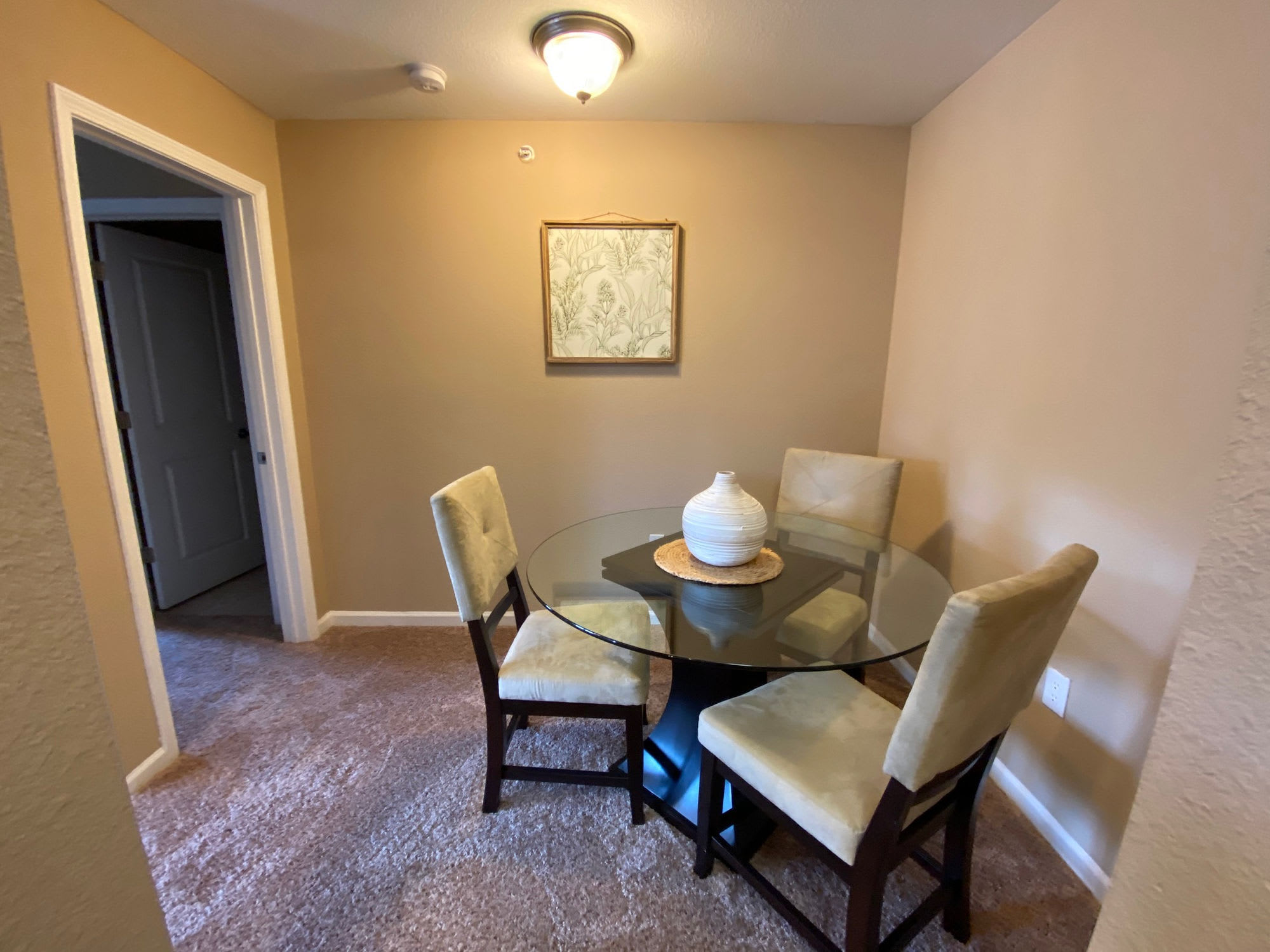 Qualified Applicants Receive 50 Off Their Security Deposit At Move In – photo 5